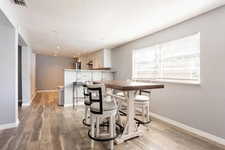 Villa Heights Haven à Tampa Extérieur photo
